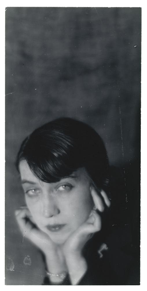 Portrait of Berenice Abbott taken by Man Ray